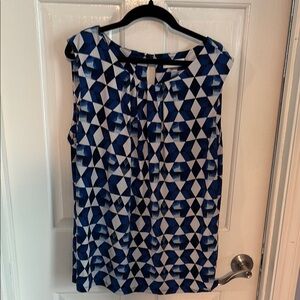 Calvin Klein Blue and White Graphic Sleeveless Blouse